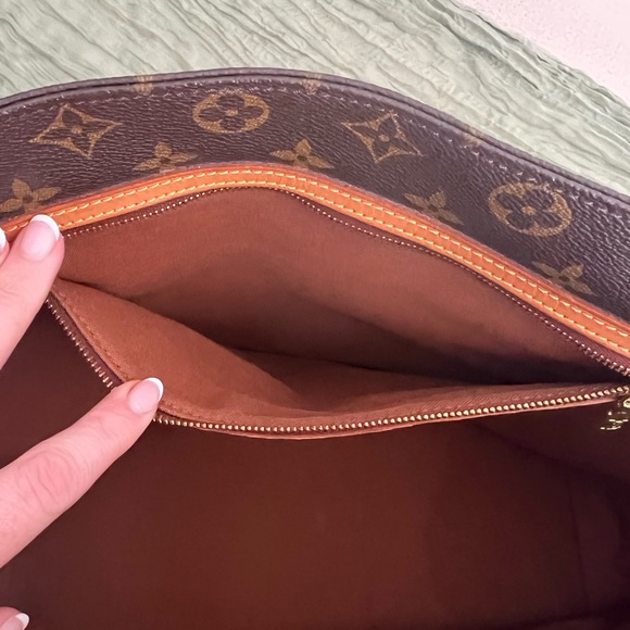 Louis Vuitton Cabas Alto Monogram Tote Purse - Picture 9 of 11